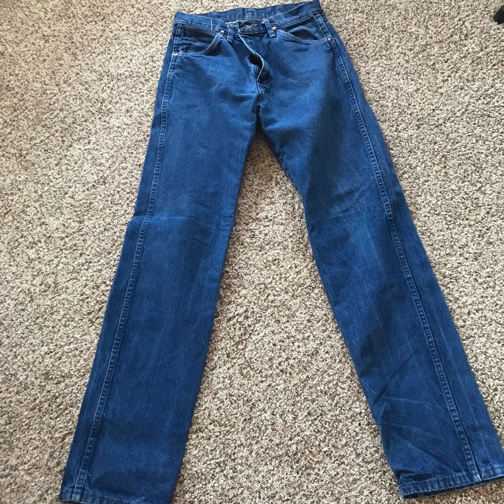 Men’s Wrangler Jeans. Size 30 x 34.